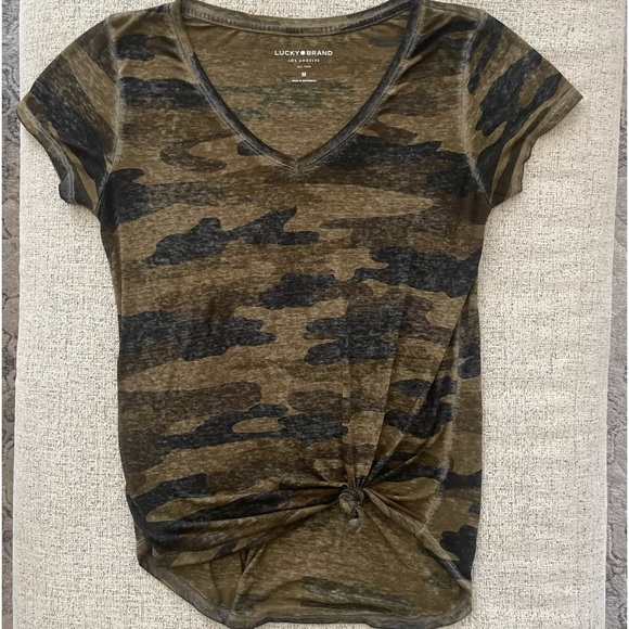 Lucky Brand Camo Burnout Short Sleeve Tee size Medium - Picture 3 of 8